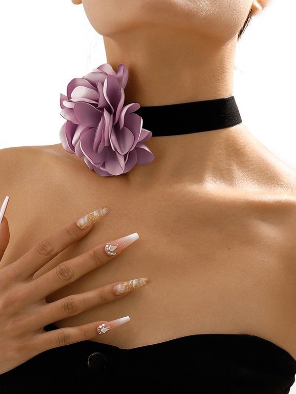 Rose Flocked Necklace-2